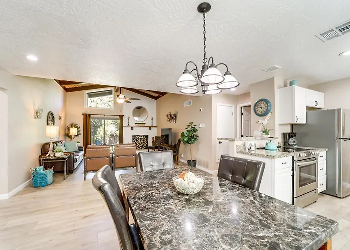 Mtn-view W/ Hot Tub Access In Sedona! Holiday home *